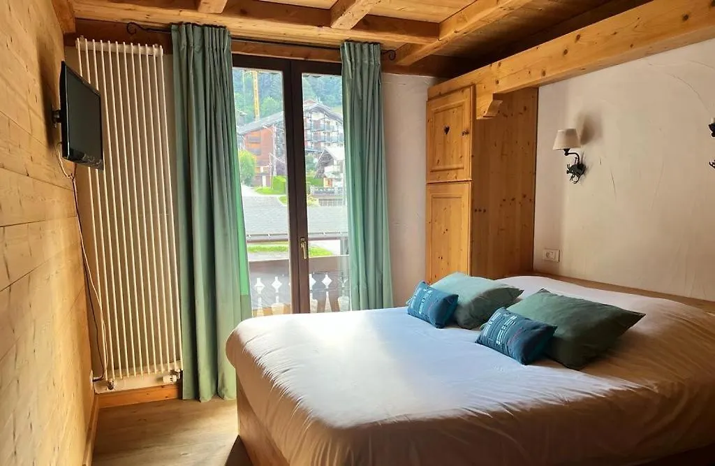 Fleur Des Neiges Hotel Morzine France
